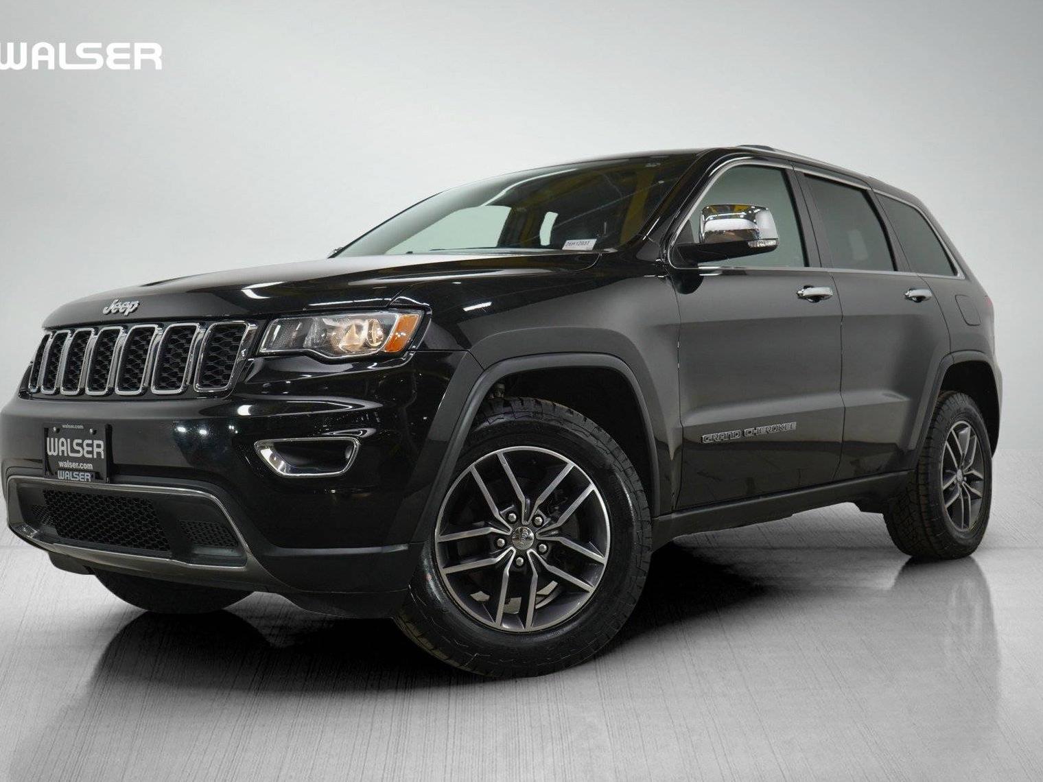 JEEP GRAND CHEROKEE 2018 1C4RJFBG9JC199745 image